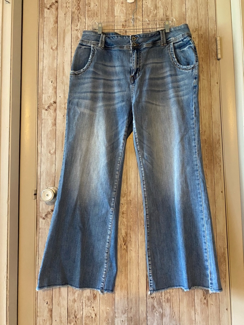 Ceros size 16 Wide-Leg flair Women’s Jeans barrel high waisted